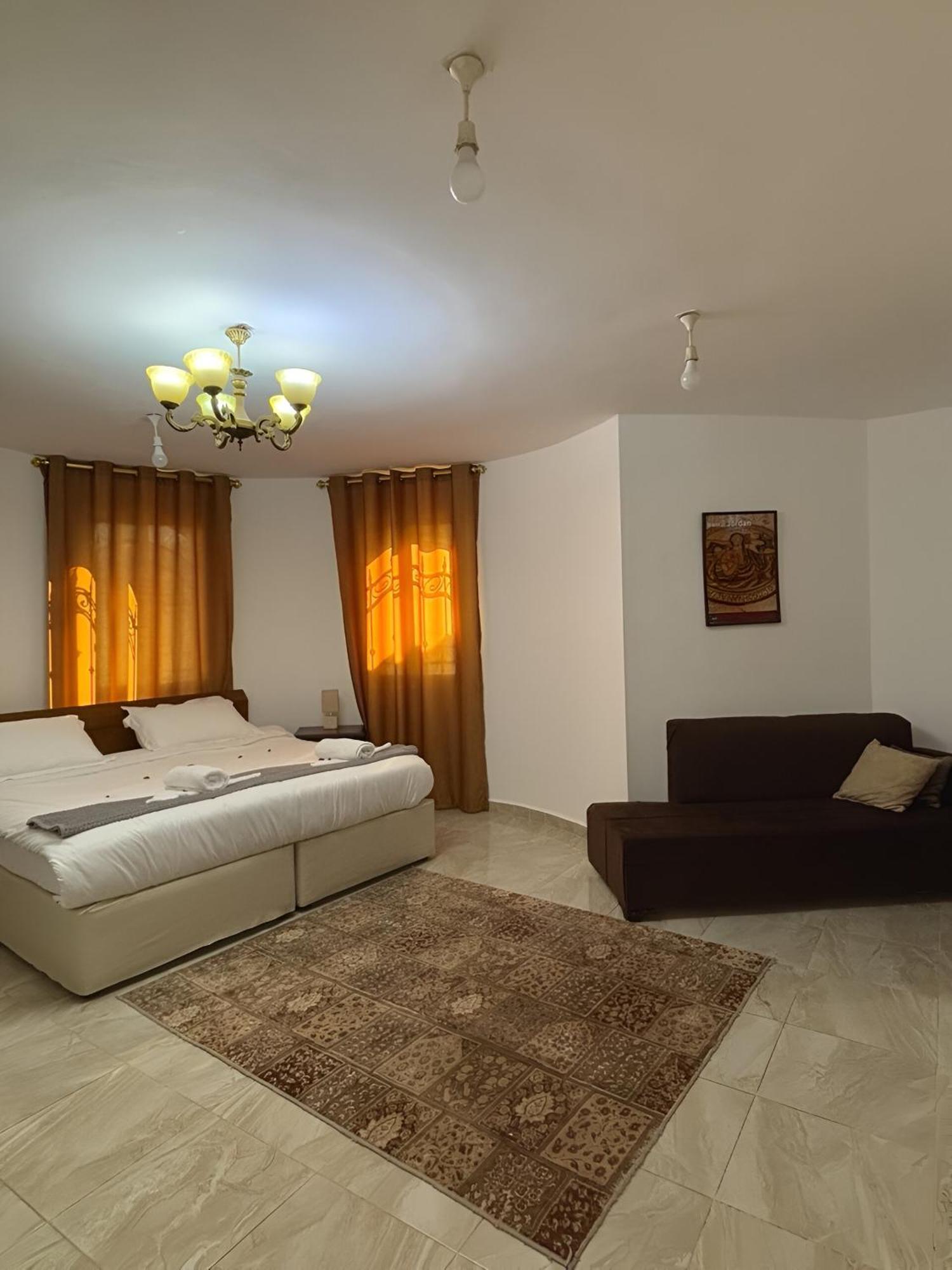 Marvel Hostel Wadi Musa Exterior photo
